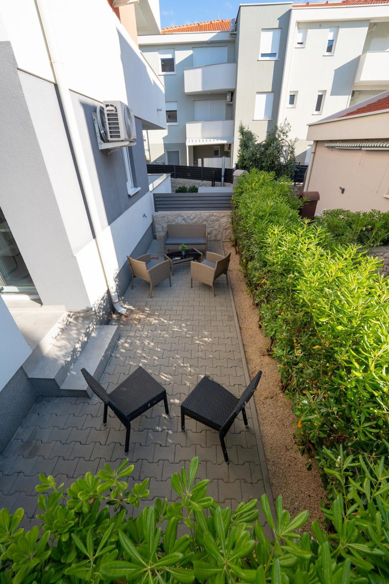 Relax Apartments Novalja Exterior foto